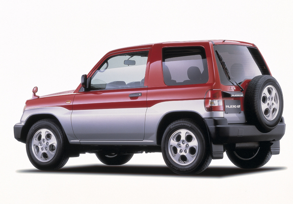 Mitsubishi Pajero iO 3-door 1998–2000 photos