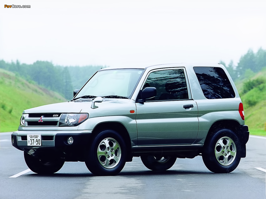 Photos of Mitsubishi Pajero iO 3-door 1998–2000 (1024 x 768)