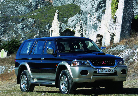 Images of Mitsubishi Pajero Sport 1999–2005