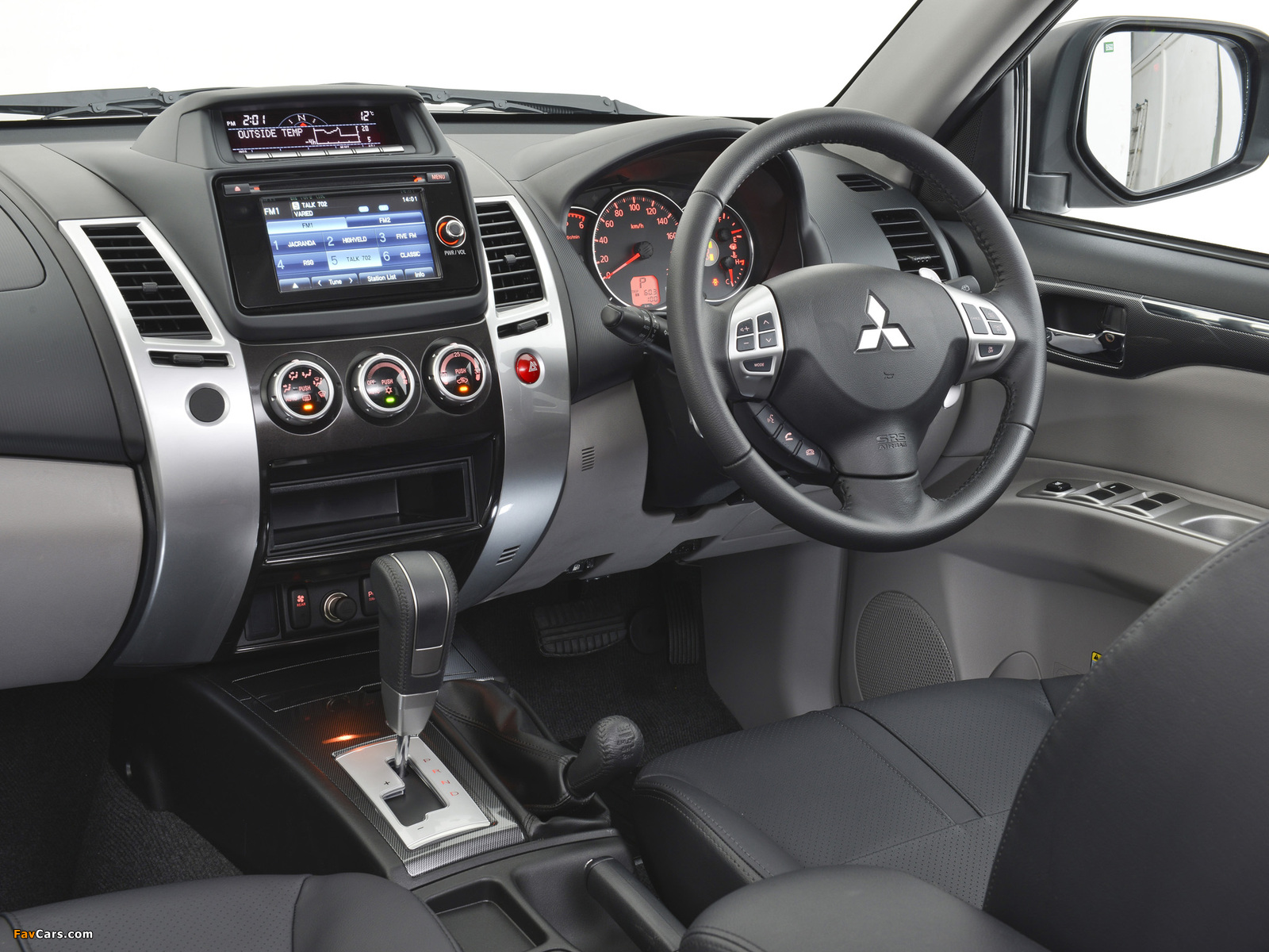 Images of Mitsubishi Pajero Sport ZA-spec 2013 (1600 x 1200)