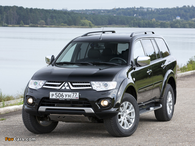 Images of Mitsubishi Pajero Sport 2013 (640 x 480)