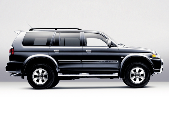 Mitsubishi Pajero Sport 2005–08 photos