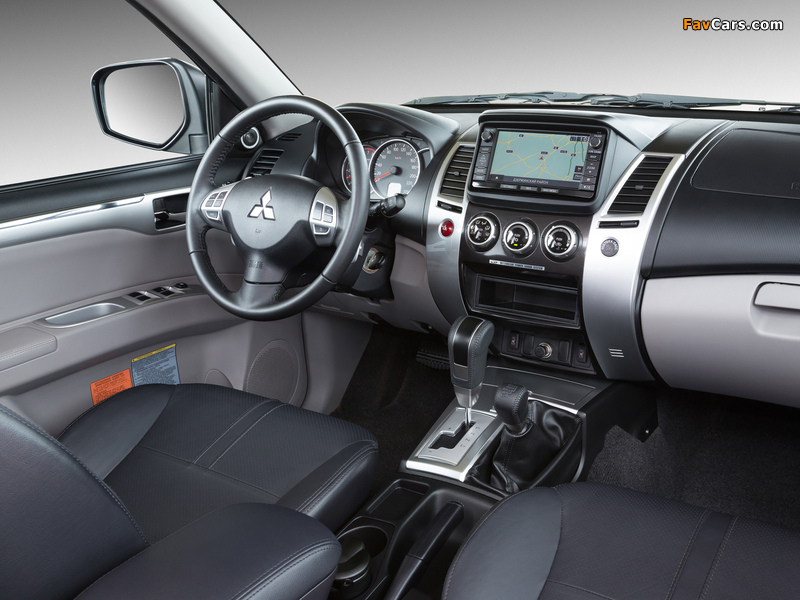 Mitsubishi Pajero Sport 2013 images (800 x 600)