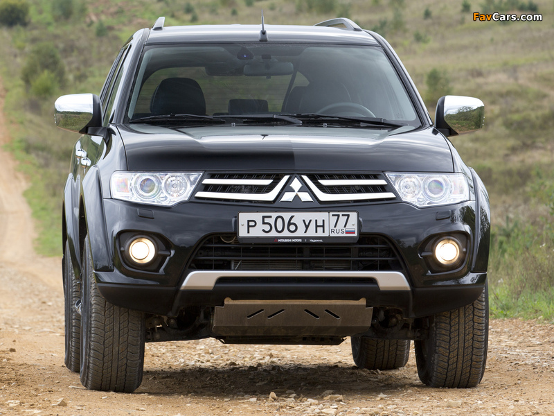 Mitsubishi Pajero Sport 2013 wallpapers (800 x 600)