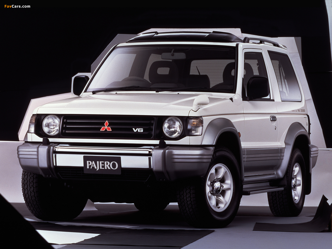 Mitsubishi Pajero Metal Top JP-spec 1991–99 photos (1280 x 960)