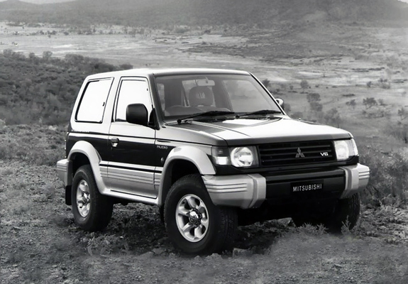 Mitsubishi Pajero Metal Top AU-spec 1991–99 wallpapers