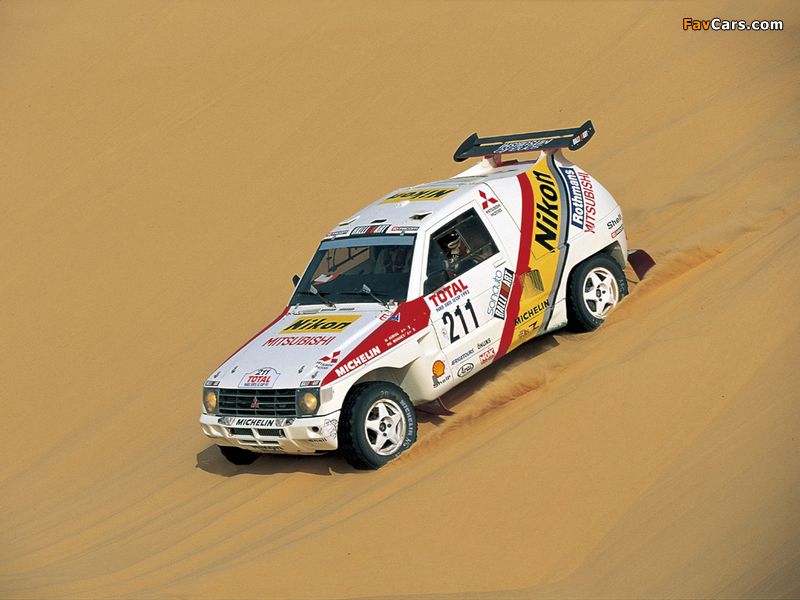 Mitsubishi Pajero Rally-Car 1992–96 photos (800 x 600)