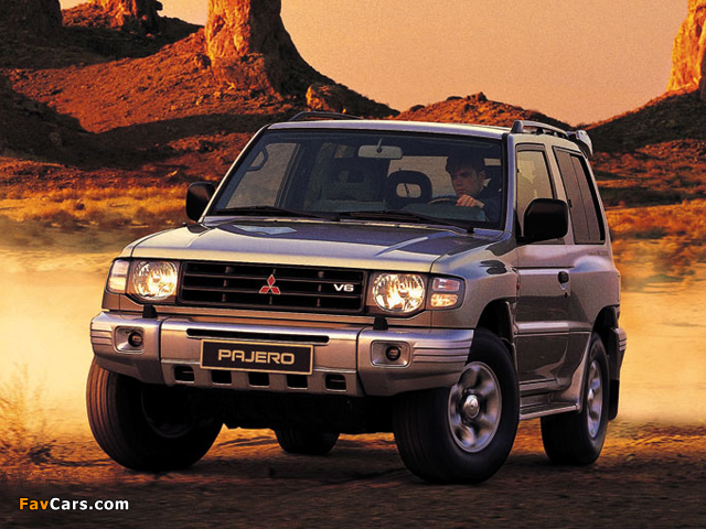 Mitsubishi Pajero Metal Top 1997–99 photos (640 x 480)
