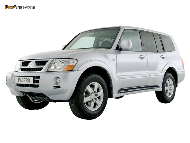 Mitsubishi Pajero 5-door (III) 1999–2006 photos (640 x 480)