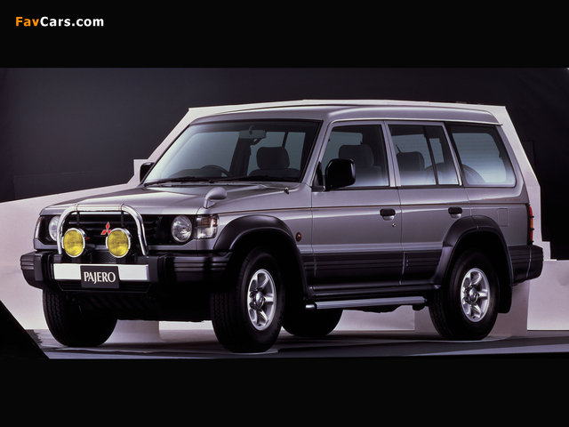 Pictures of Mitsubishi Pajero Wagon JP-spec (II) 1991–97 (640 x 480)