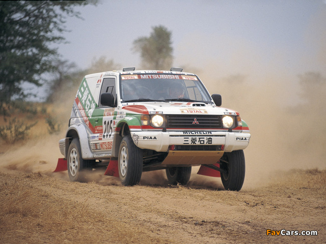 Mitsubishi Pajero Dakar 1997 wallpapers (640 x 480)