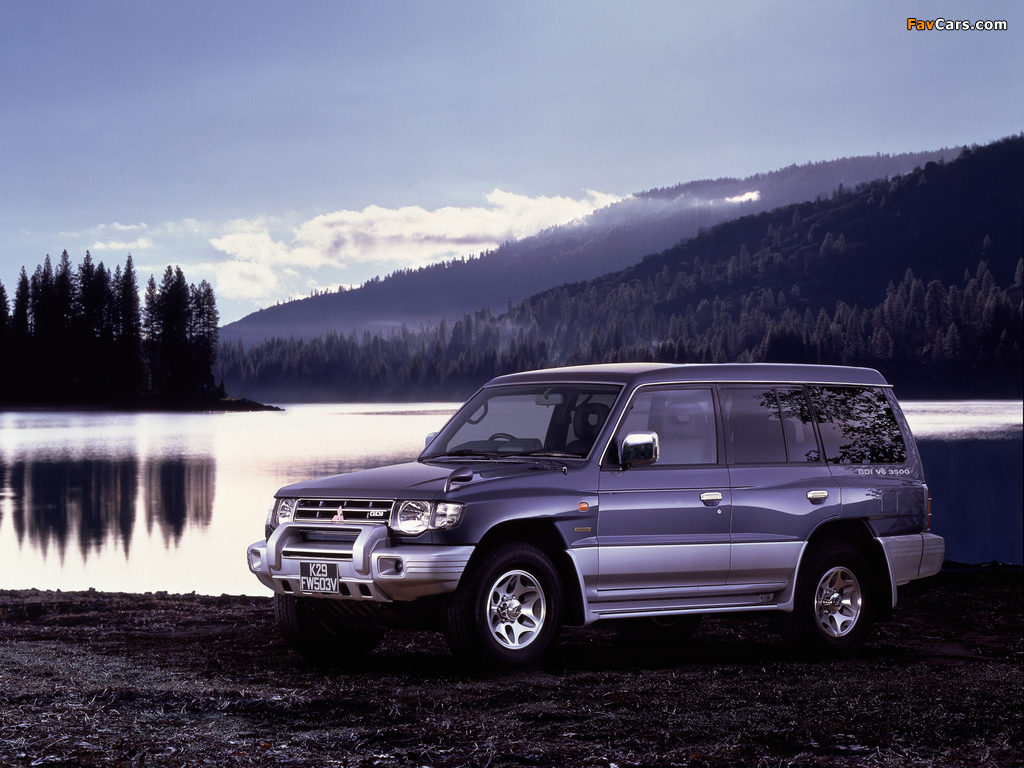 Mitsubishi Pajero Wagon JP-spec 1997–99 wallpapers (1024 x 768)