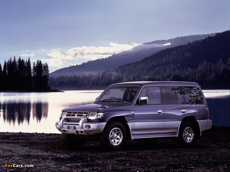 Mitsubishi Pajero Wagon JP-spec 1997–99 wallpapers (800 x 600)