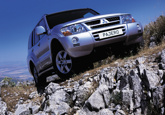 Mitsubishi Pajero 5-door (III) 1999–2006 wallpapers