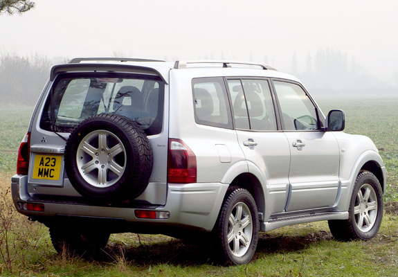 Mitsubishi Shogun 5-door 1999–2006 images