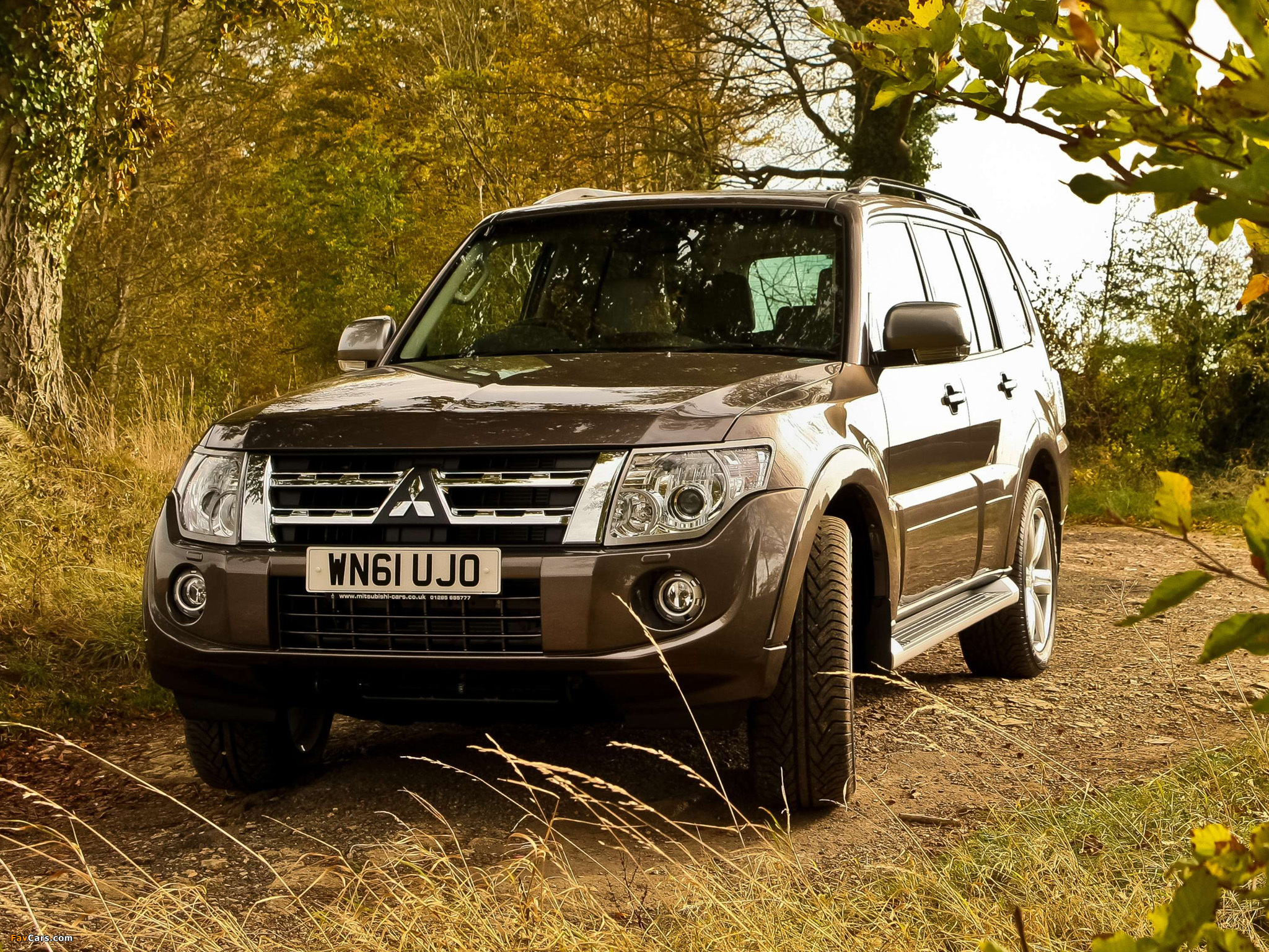 Mitsubishi Shogun 5-door 2011 images (2048 x 1536)