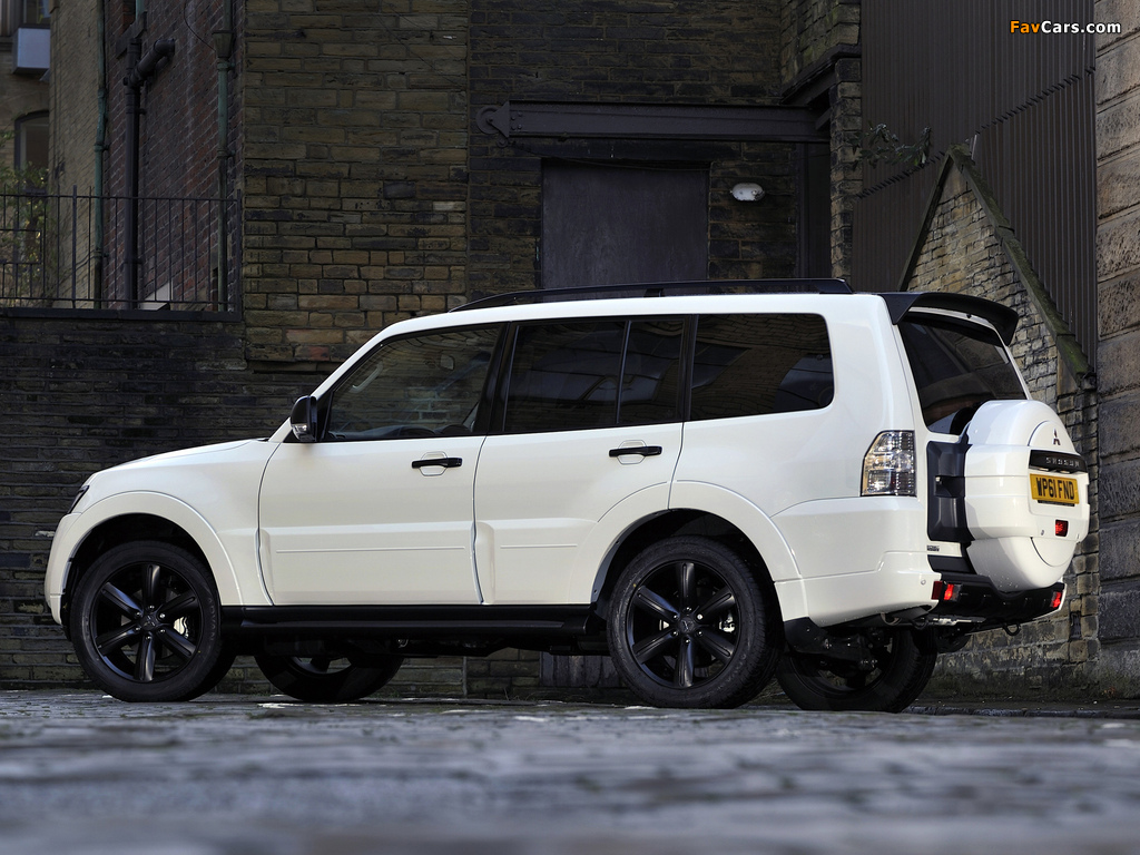 Mitsubishi Shogun Black 2012 wallpapers (1024 x 768)