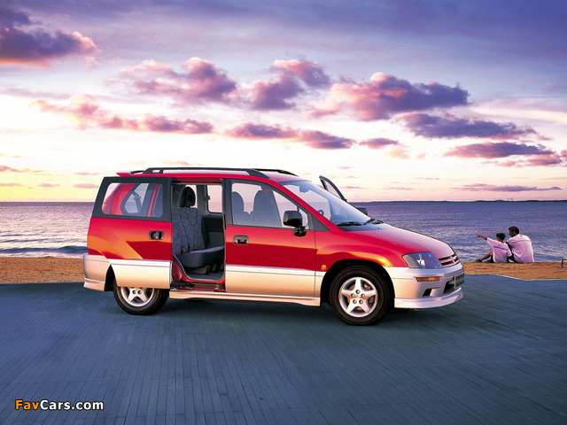 Mitsubishi Space Runner (N61W) 1999–2002 pictures (640 x 480)
