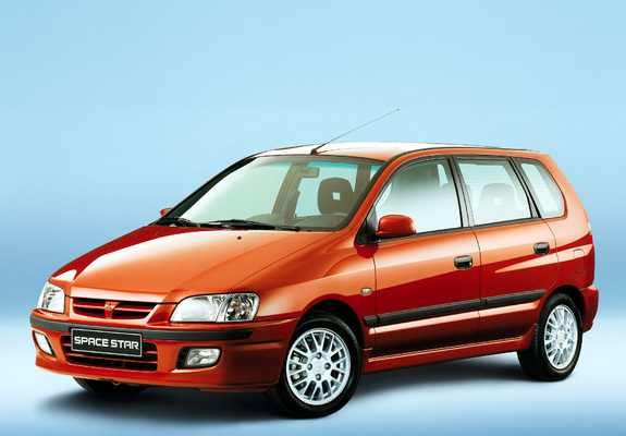 Photos of Mitsubishi Space Star 1998–2002