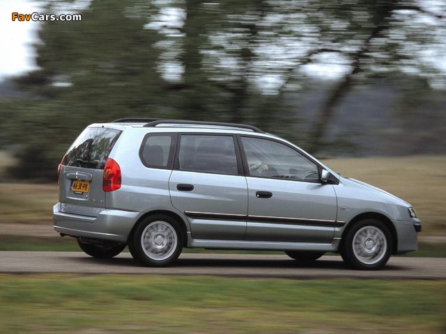 Pictures of Mitsubishi Space Star 2002–05 (640 x 480)
