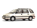 Mitsubishi Space Wagon 1994–97 pictures