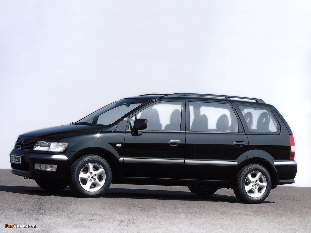 Pictures of Mitsubishi Space Wagon 1997–2003 (1024 x 768)
