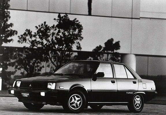 Mitsubishi Tredia Turbo 1985–90 wallpapers