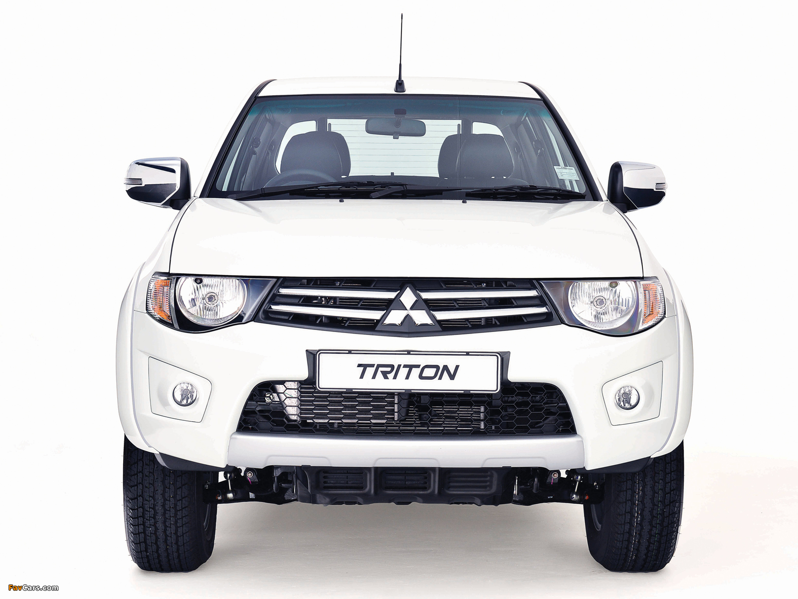 Mitsubishi Triton Double Cab ZA-spec 2013 wallpapers (1600 x 1200)