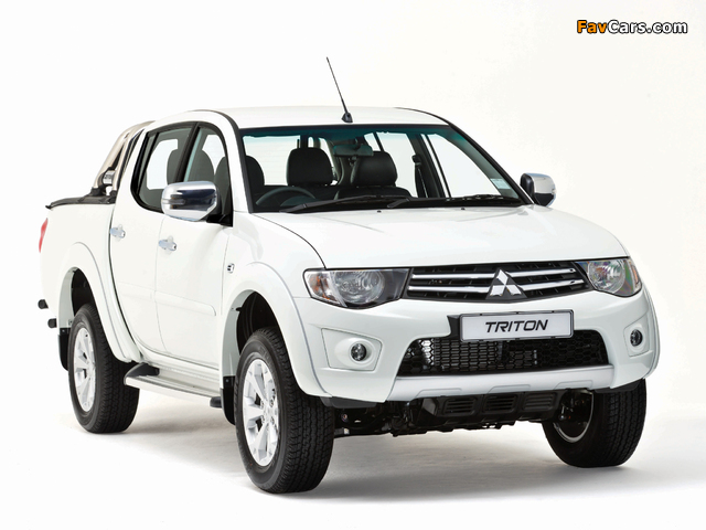 Pictures of Mitsubishi Triton Double Cab ZA-spec 2013 (640 x 480)