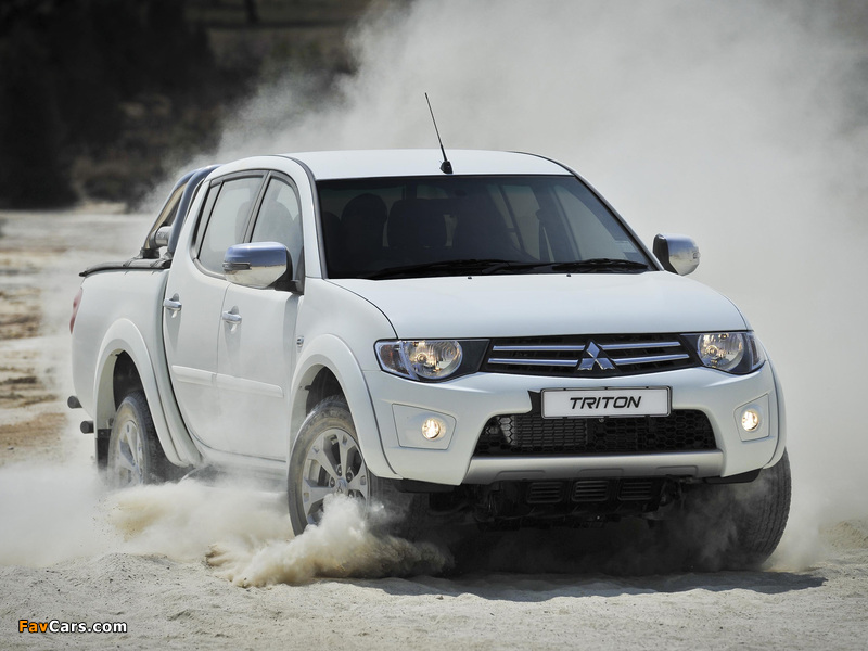 Pictures of Mitsubishi Triton Double Cab ZA-spec 2013 (800 x 600)