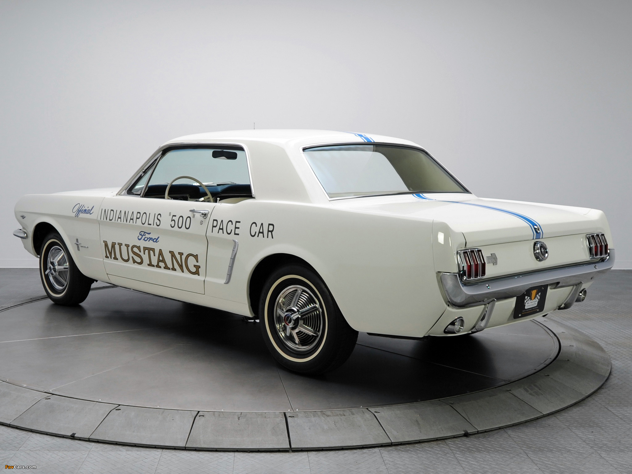Images of Mustang Hardtop Coupe Indy 500 Pace Car 1964 (2048 x 1536)