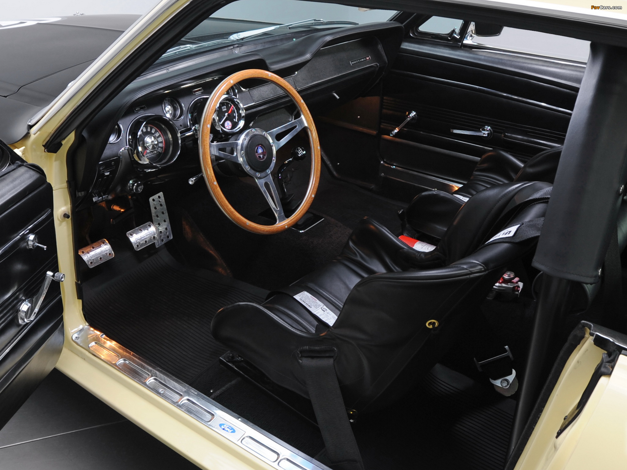 Images of Mustang Coupe Race Car (65B) 1967 (2048 x 1536)