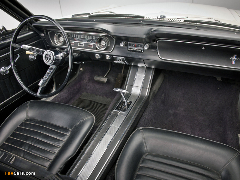 Mustang Convertible 1965 images (800 x 600)
