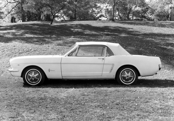 Mustang Convertible 1965 photos