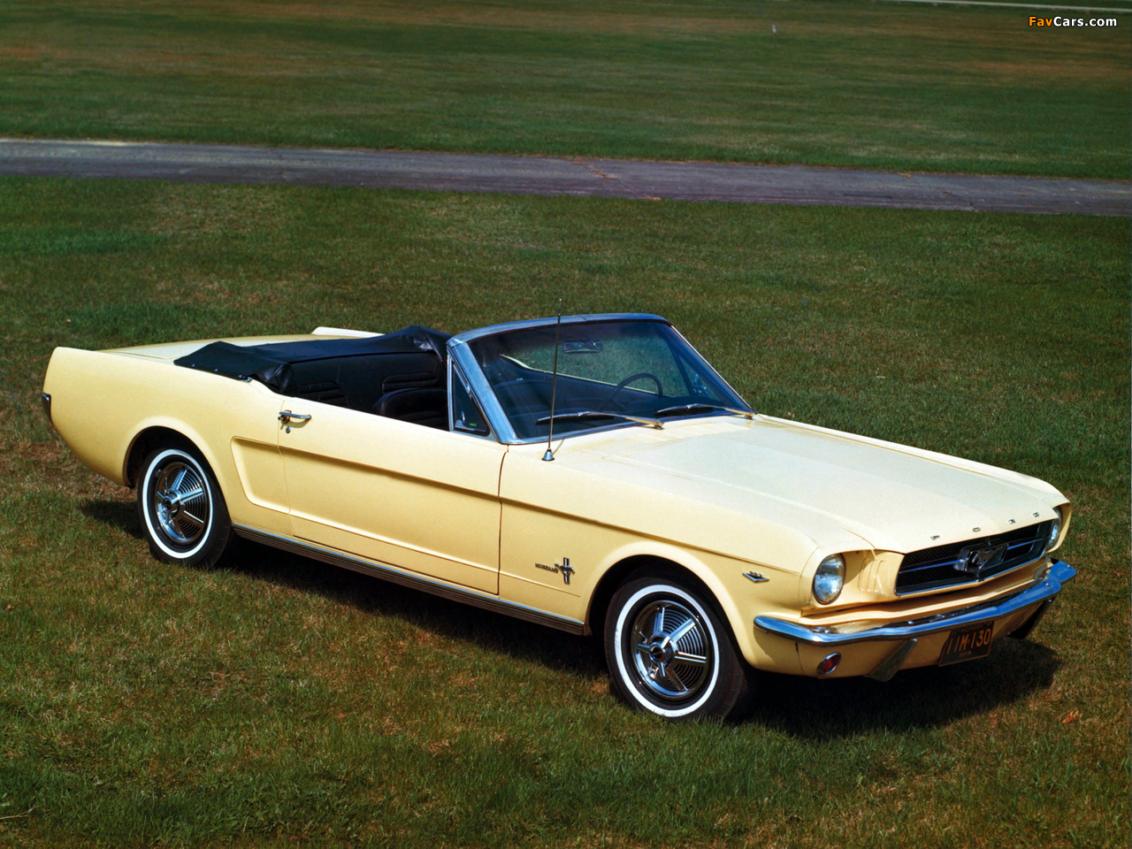 Mustang Convertible 1965 wallpapers (1280 x 960)