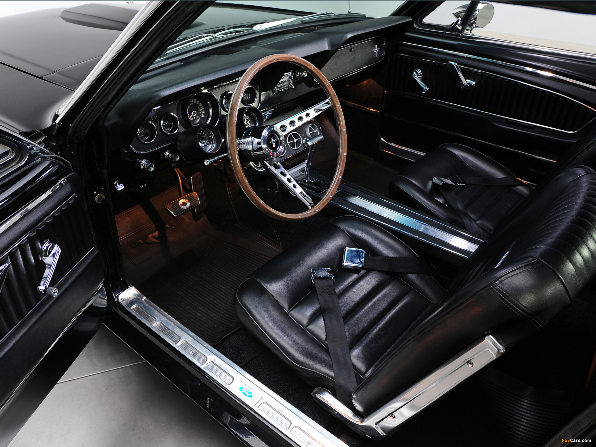 Mustang GT Hardtop 1966 photos (2048 x 1536)
