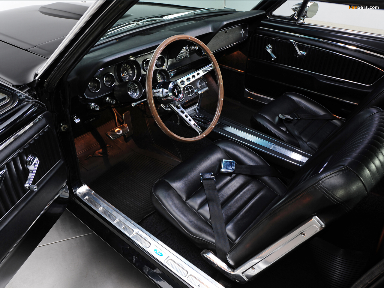Mustang GT Hardtop 1966 photos (1280 x 960)