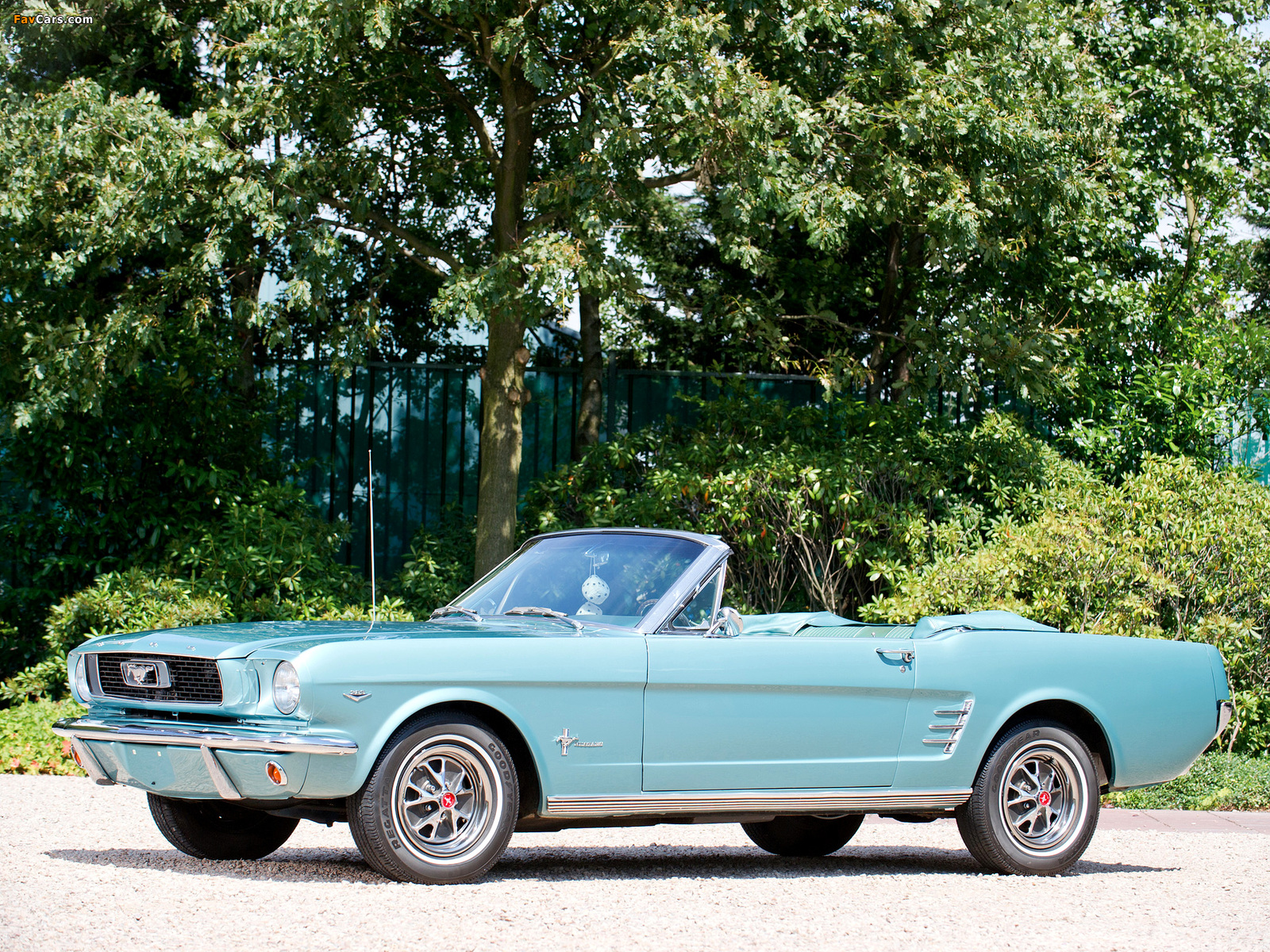Mustang Convertible 1966 pictures (1600 x 1200)