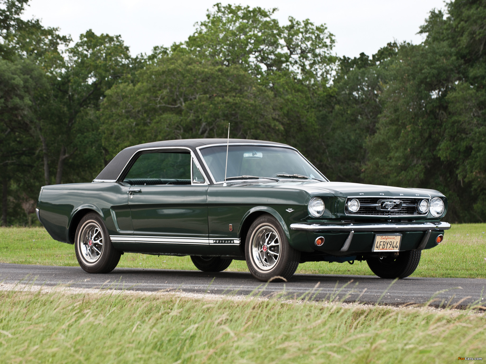 Mustang GT Hardtop 1966 wallpapers (2048 x 1536)