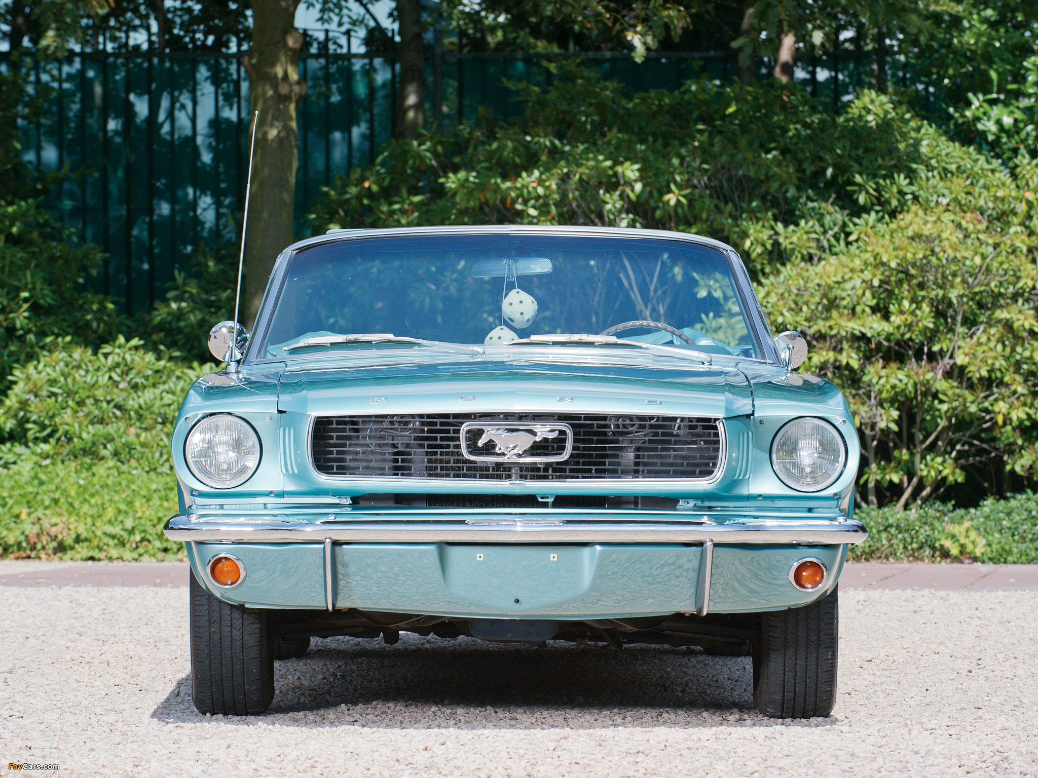 Mustang Convertible 1966 wallpapers (2048 x 1536)