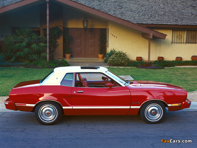 Mustang II Ghia Coupe (60H) 1974 photos (640 x 480)