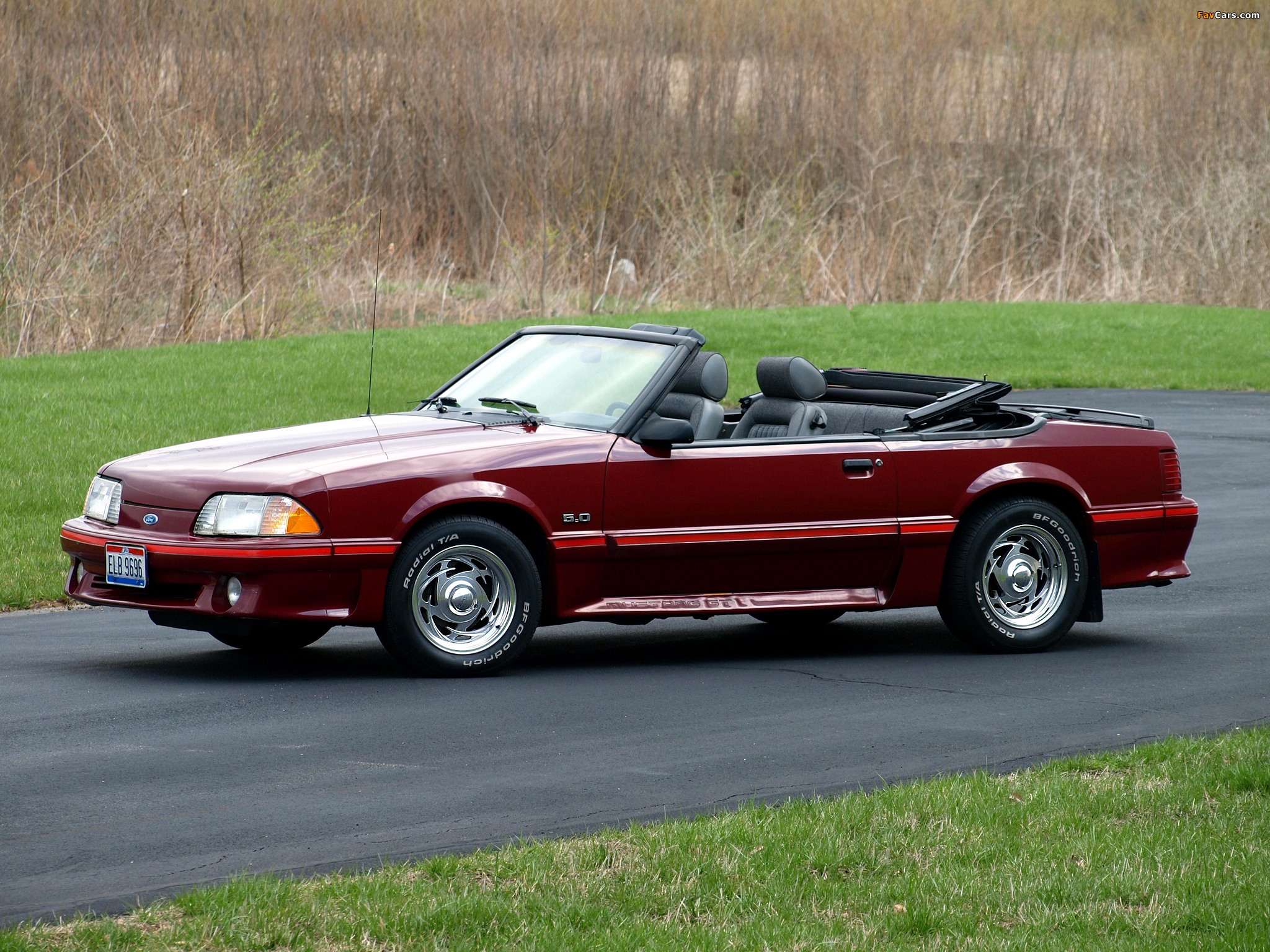 Mustang GT 5.0 Convertible 1987–93 wallpapers (2048 x 1536)