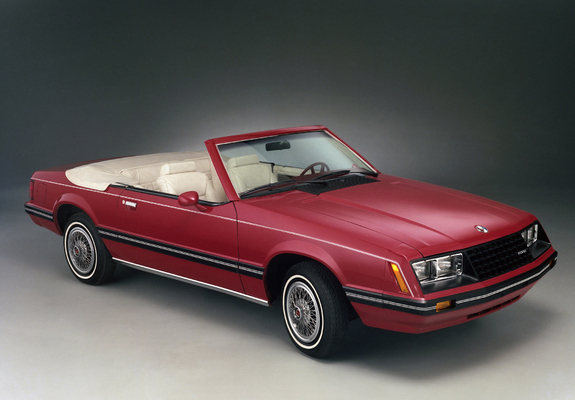 Pictures of Mustang Convertible 1982–85