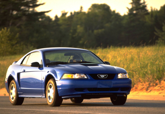 Images of Mustang GT Coupe 1998–2004