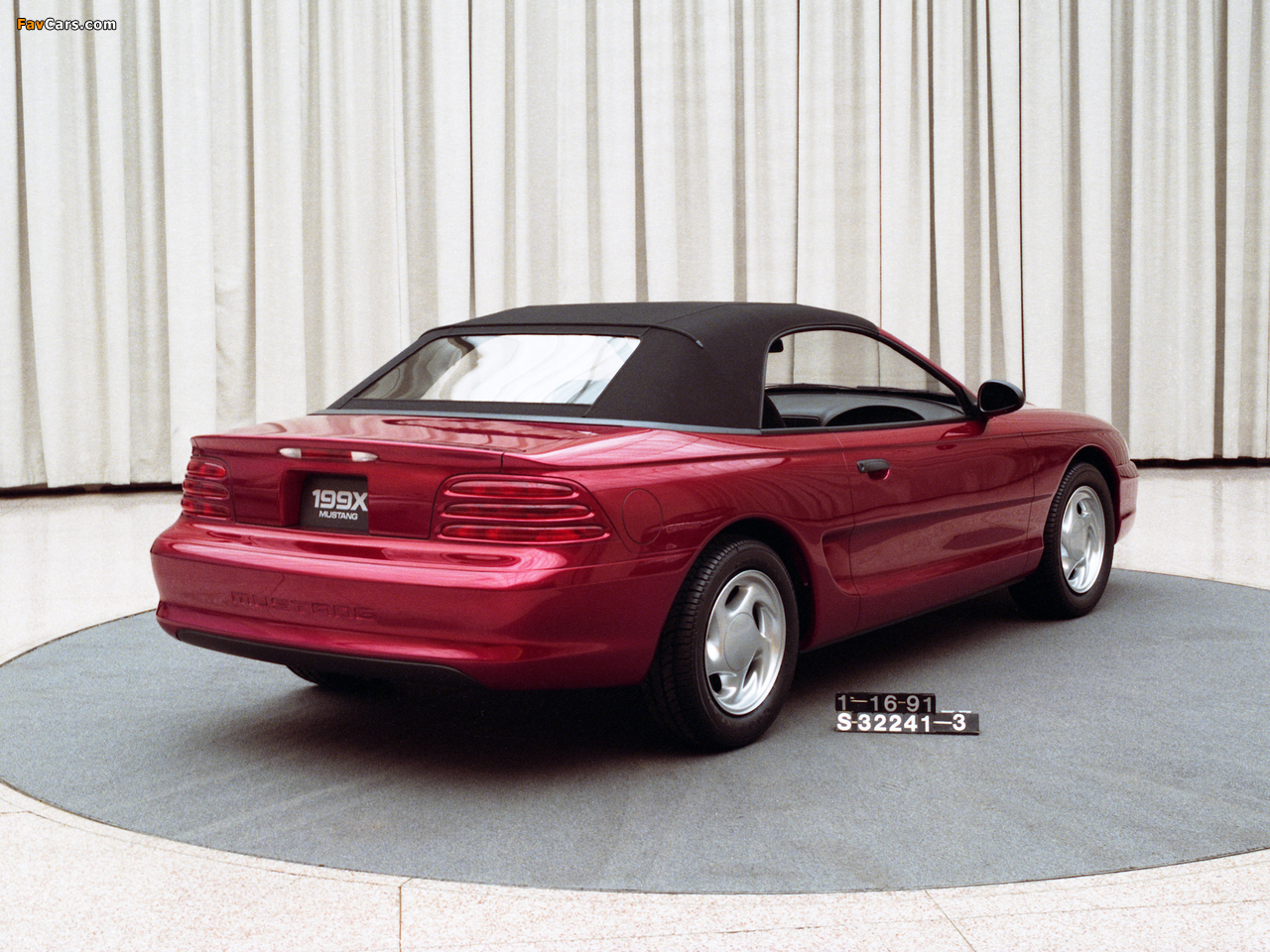 Mustang Convertible Prototype 1991 wallpapers (1280 x 960)