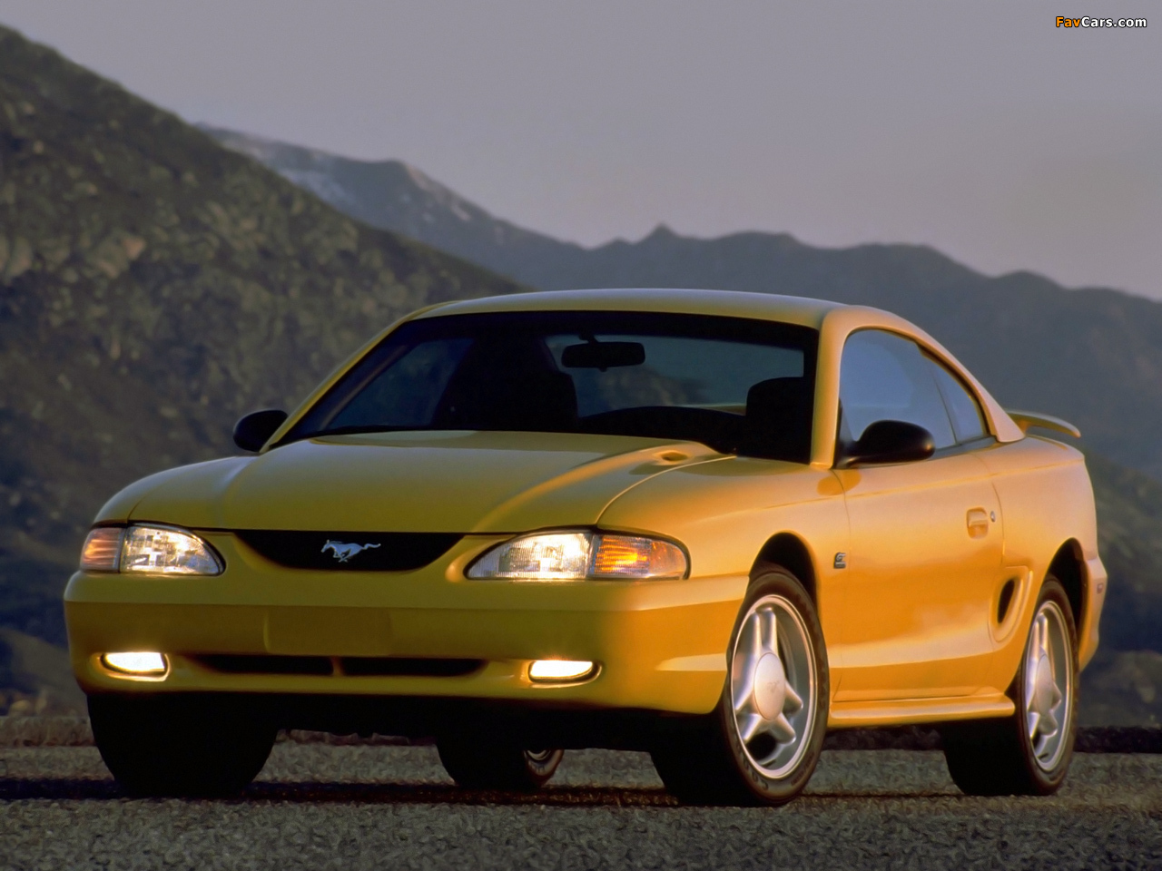 Mustang GT Coupe 1993–96 pictures (1280 x 960)