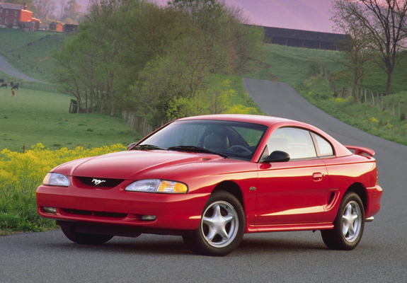 Mustang GT Coupe 1996–98 pictures