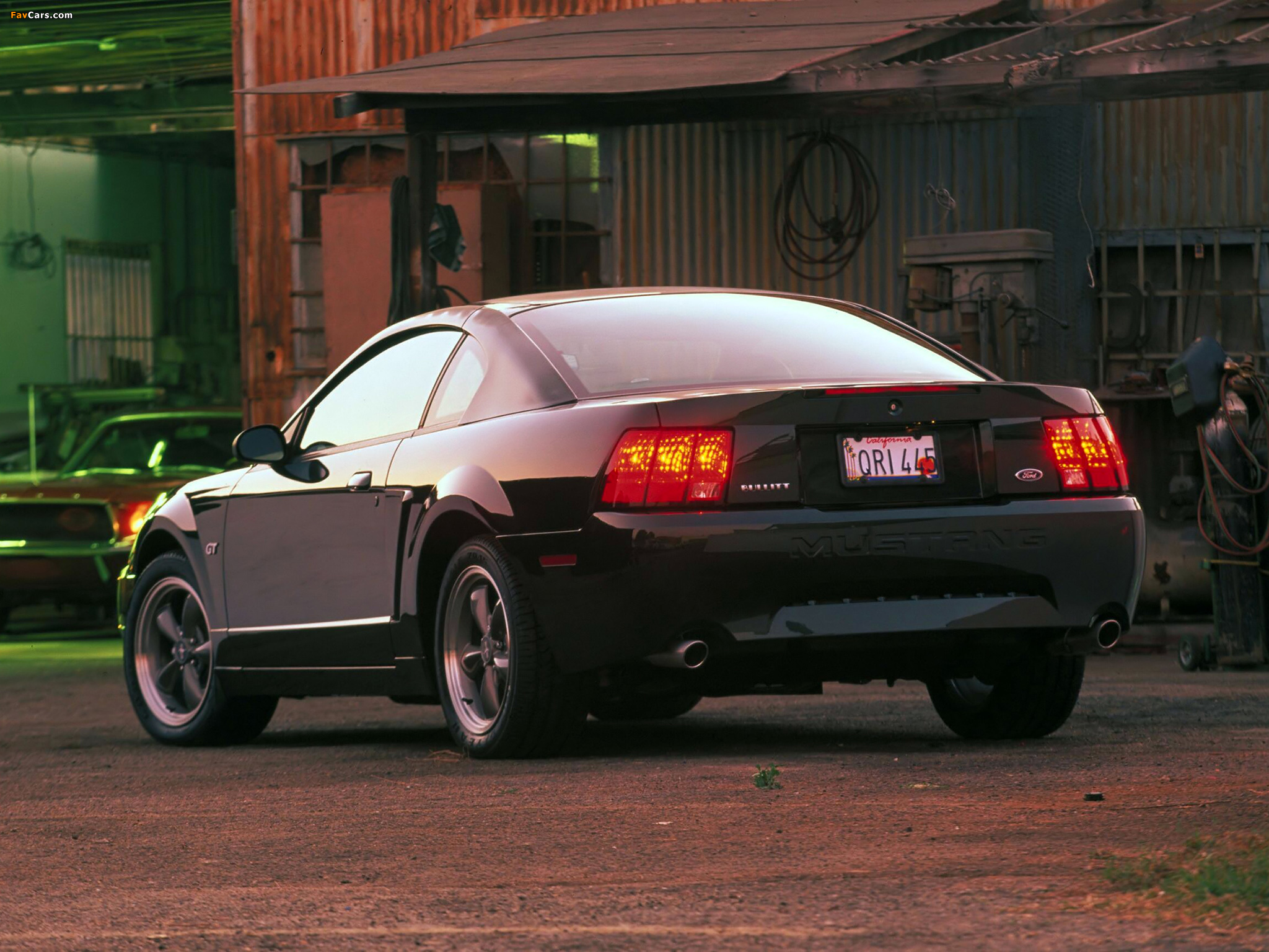 Mustang Bullitt GT 2001 images (2048 x 1536)