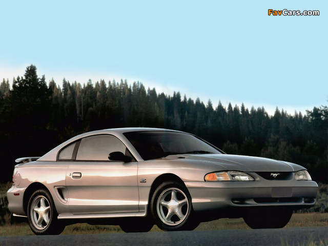 Photos of Mustang GT Coupe 1993–96 (640 x 480)