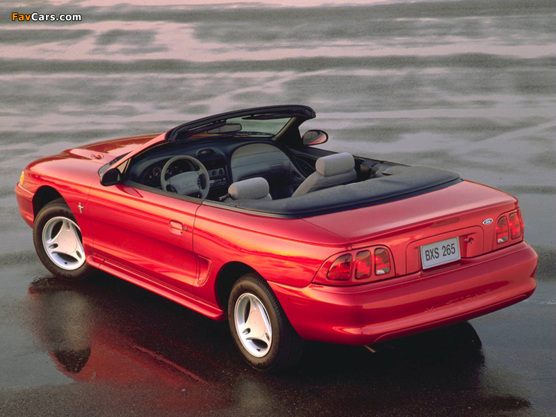 Photos of Mustang Convertible 1996–98 (800 x 600)